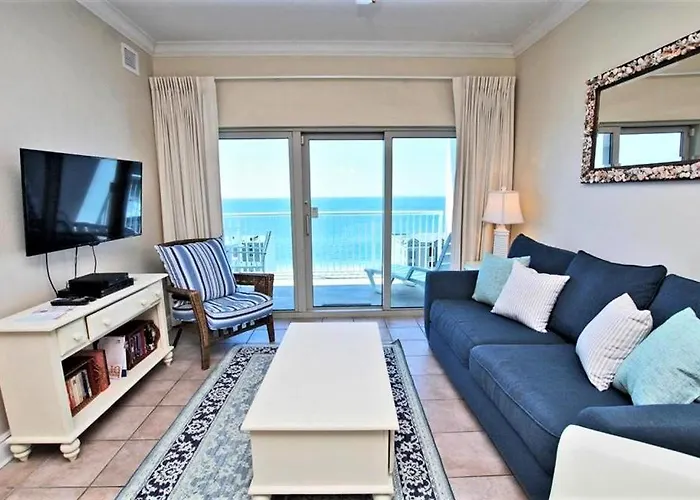 Crystal Tower~beach Combers Holiday home